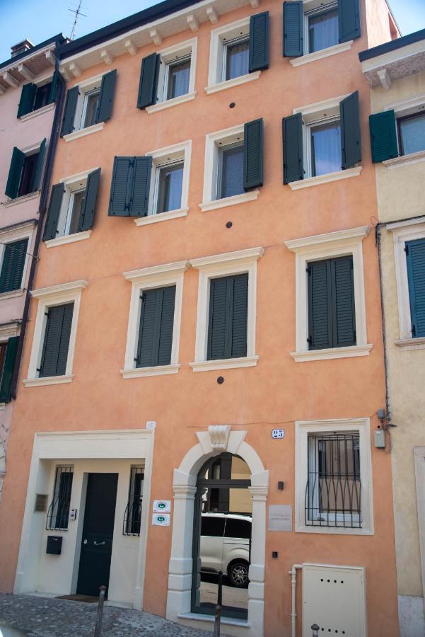 Calcirelli Suites Verona Esterno foto